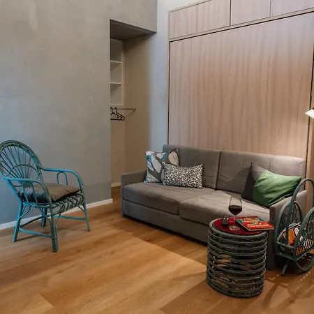 Apartment Black Stones Li Cuti *