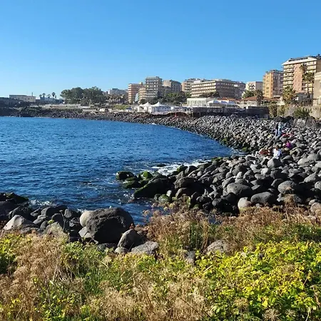 Apartment Black Stones Li Cuti Catania