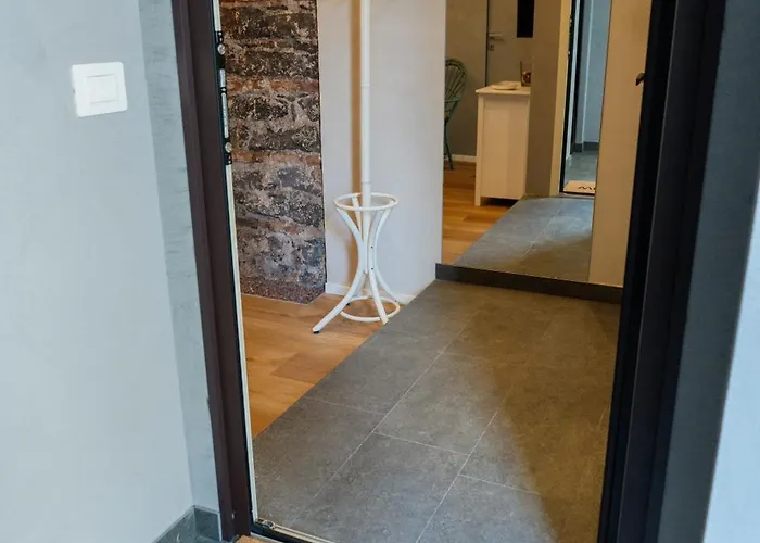 Black Stones Li Cuti *