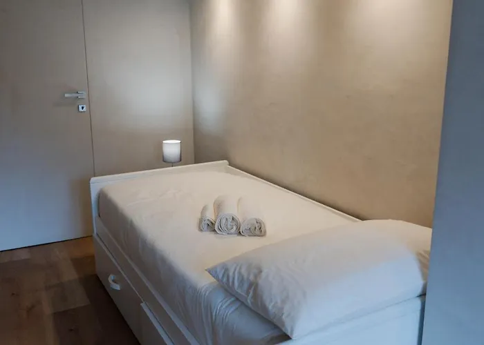 Black Stones Li Cuti