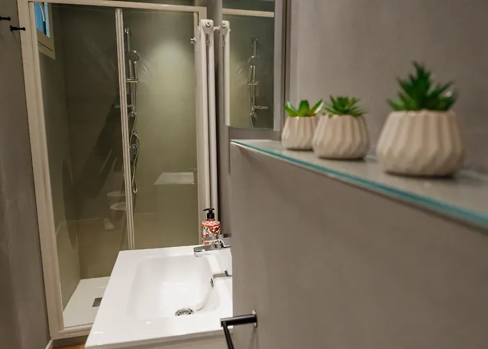 Black Stones Li Cuti Apartment *