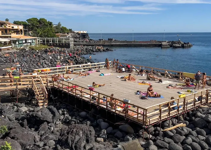 Apartment Black Stones Li Cuti Catania