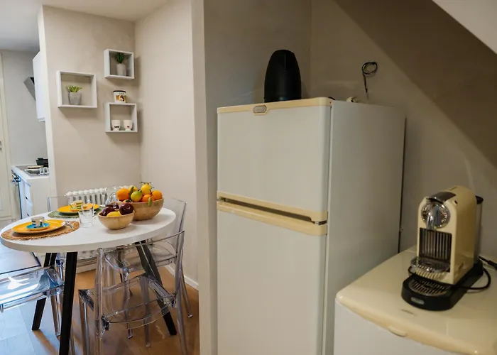 Black Stones Li Cuti * Catania